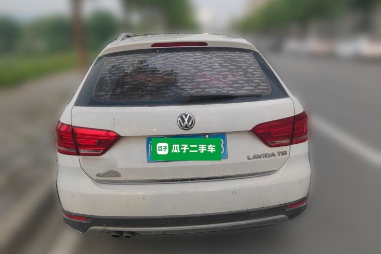 Used Volkswagen Cross Lavida 2014 1.4TSI DSG Rear
