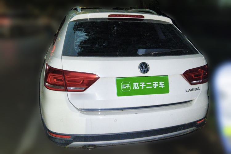 Used Volkswagen Cross Lavida 2014 1.6L Automatic Rear