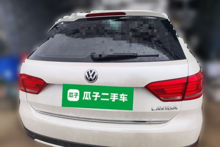 Used Volkswagen Cross Lavida 2014 1.6L Automatic Rear