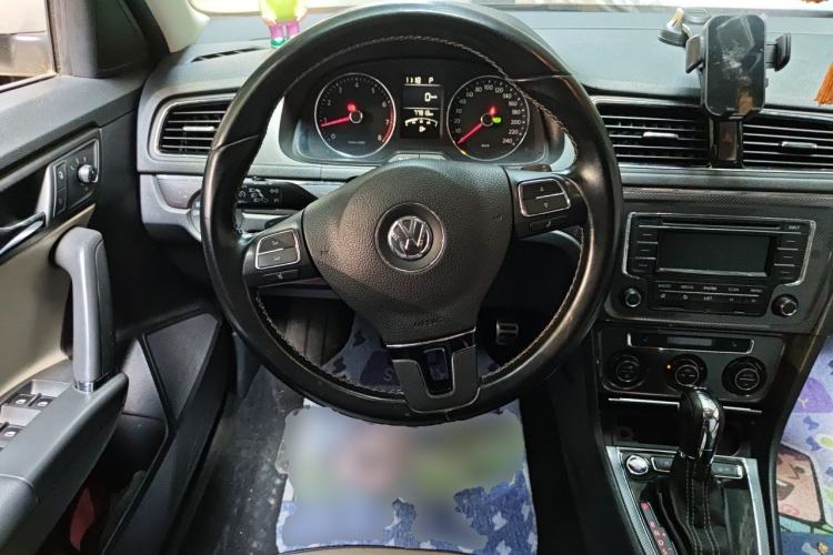 Used Volkswagen Cross Lavida 2014 1.4TSI DSG Steering Wheel