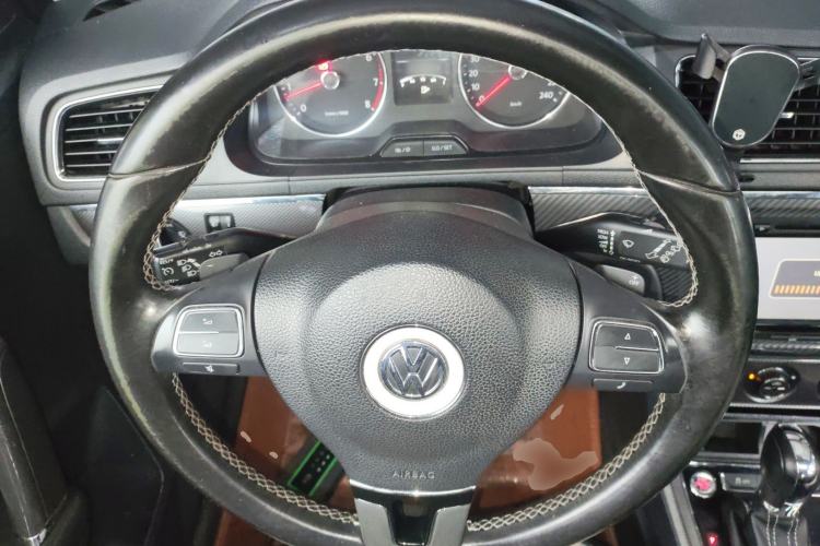 Used Volkswagen Cross Lavida 2014 1.6L Automatic Steering Wheel
