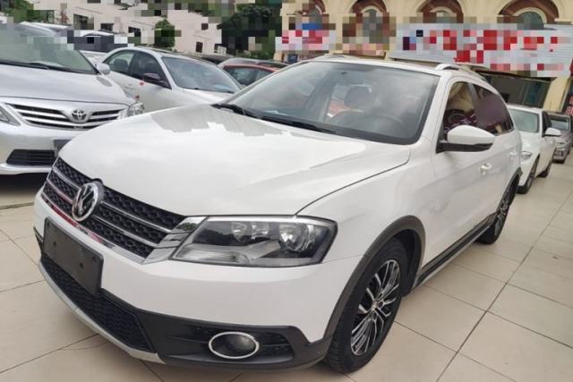 Used Volkswagen Cross Lavida 2014 1.6L Automatic