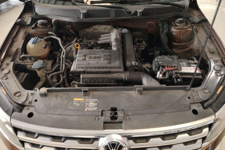 Used Volkswagen Cross Lavida 2016 230TSI DSG Luxury Edition Engine Bay