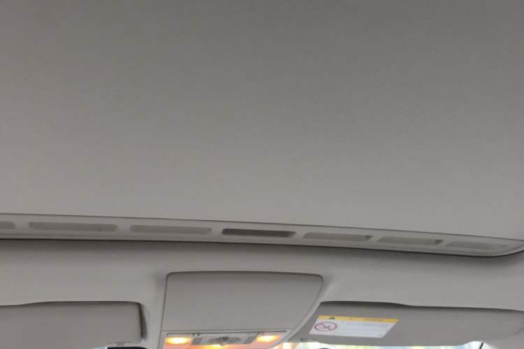 Used Volkswagen Cross Lavida 2016 230TSI DSG Luxury Edition Headliner