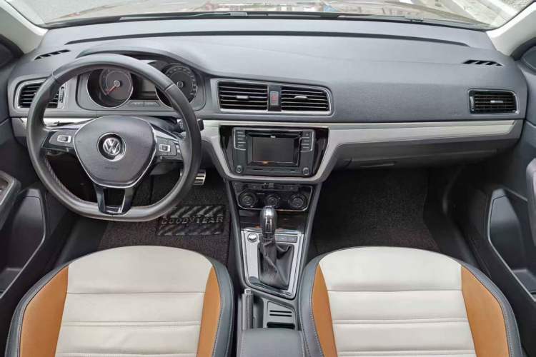 Used Volkswagen Cross Lavida 2016 230TSI DSG Luxury Edition Interior 2