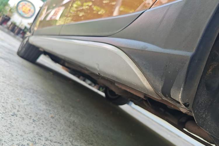 Used Volkswagen Cross Lavida 2016 230TSI DSG Luxury Edition Left Side Sill