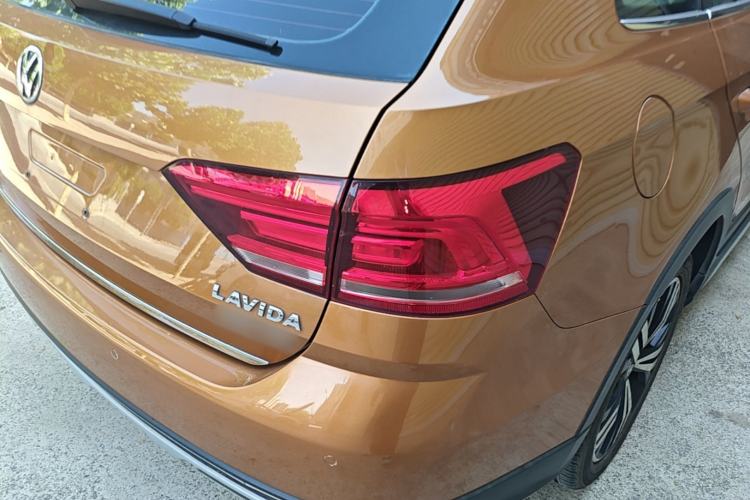 Used Volkswagen Cross Lavida 2016 230TSI DSG Luxury Edition Right Rear Taillight