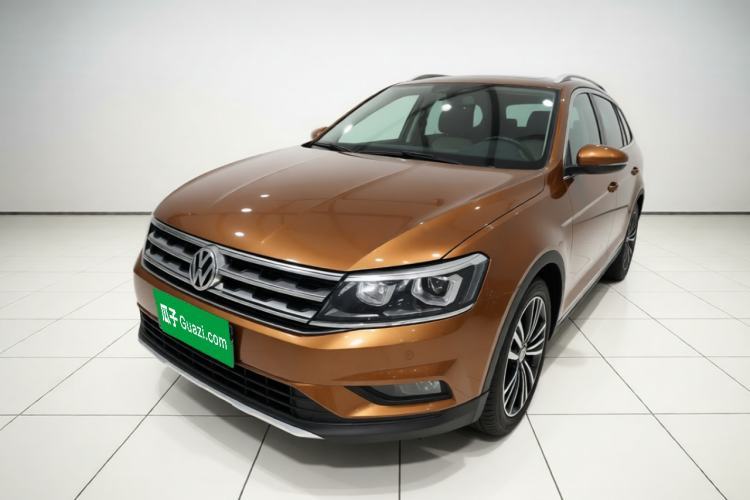 Volkswagen Cross Lavida 2016 230TSI DSG Luxury Edition с пробегом Guazi used car, China used car export, Used car for sale, Used cars, Cheapest cars for sale