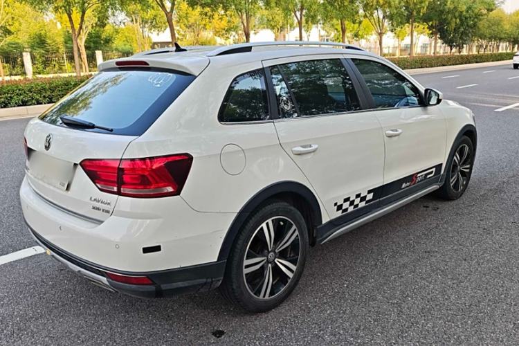 Used Volkswagen Cross Lavida 2016 230TSI DSG Luxury Edition Exterior 6