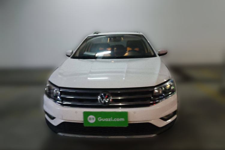 Used Volkswagen Cross Lavida 2016 1.6L Automatic Luxury Edition Front