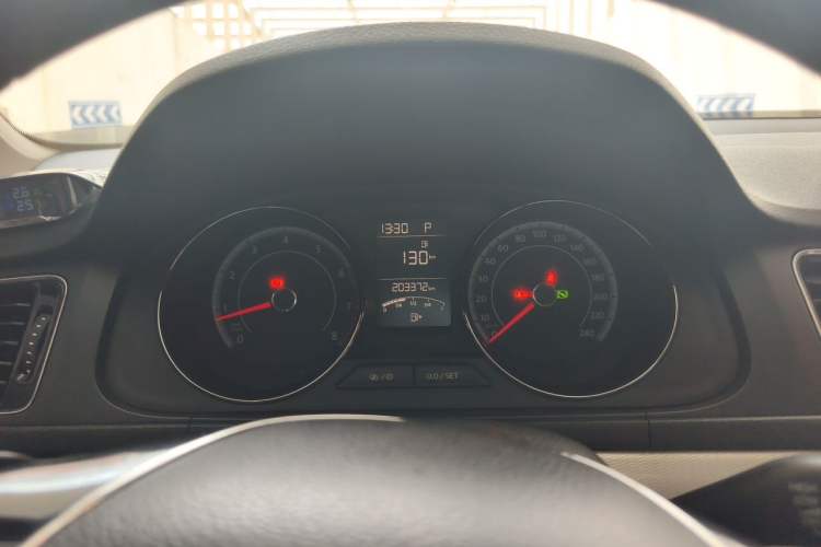 Used Volkswagen Cross Lavida 2016 1.6L Automatic Luxury Edition Instrument Cluster