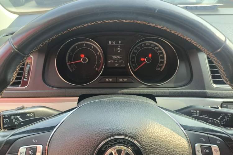 Used Volkswagen Cross Lavida 2016 1.6L Automatic Luxury Edition Instrument Cluster