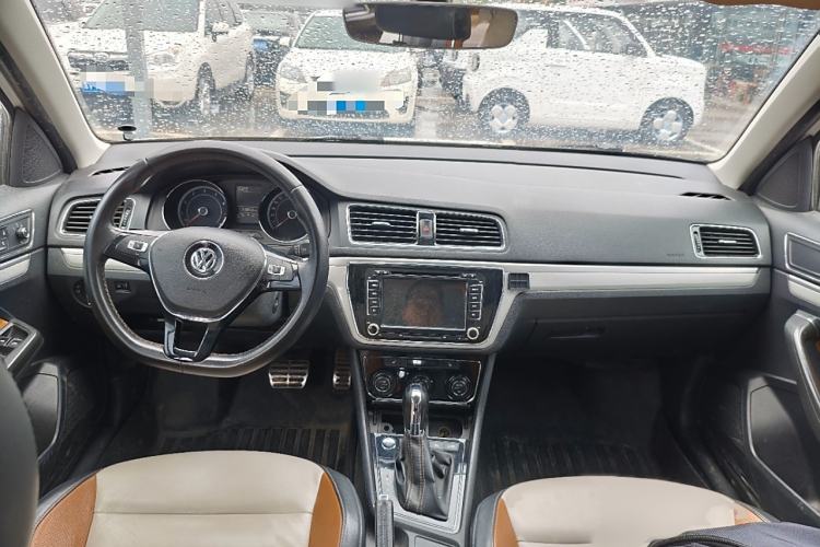 Used Volkswagen Cross Lavida 2016 230TSI DSG Luxury Edition Interior 2