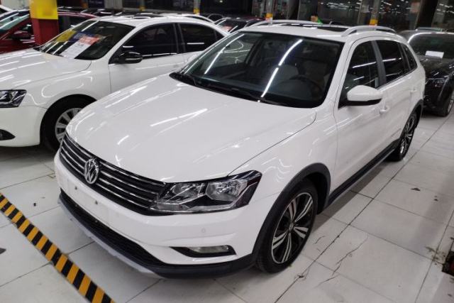 Used Volkswagen Cross Lavida 2016 1.6L Automatic Comfort Edition