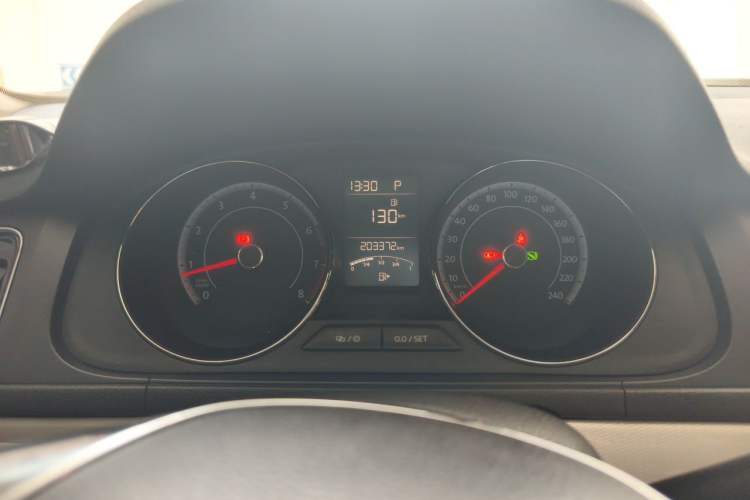 Used Volkswagen Cross Lavida 2016 1.6L Automatic Luxury Edition Odometer Close Up