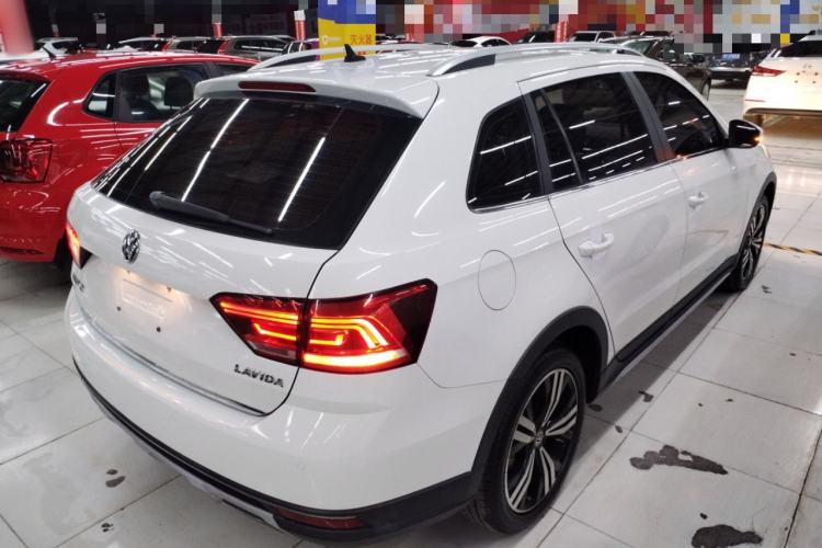 Used Volkswagen Cross Lavida 2016 1.6L Automatic Comfort Edition Rear Right 45 Deg
