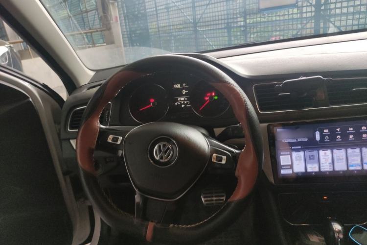 Used Volkswagen Cross Lavida 2016 230TSI DSG Comfort Edition Steering Wheel