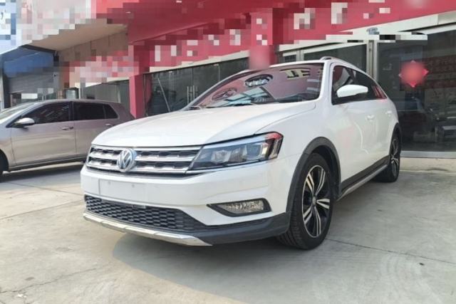 Used Volkswagen Cross Lavida 2016 1.6L Automatic Luxury Edition