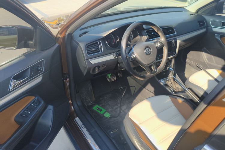 Used Volkswagen Cross Lavida 2017 230TSI DSG Luxury Edition Driver Seat