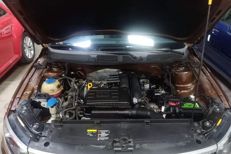 Used Volkswagen Cross Lavida 2017 230TSI DSG Luxury Edition Engine Bay