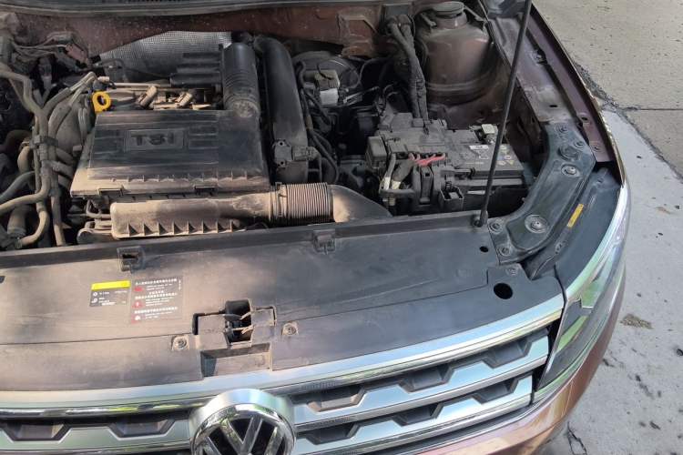 Used Volkswagen Cross Lavida 2017 230TSI DSG Luxury Edition Engine Bay Left