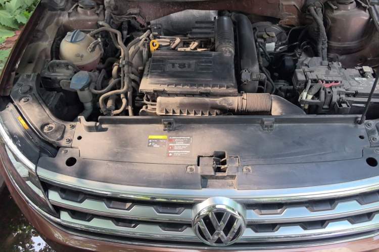 Used Volkswagen Cross Lavida 2017 230TSI DSG Luxury Edition Engine Bay Right