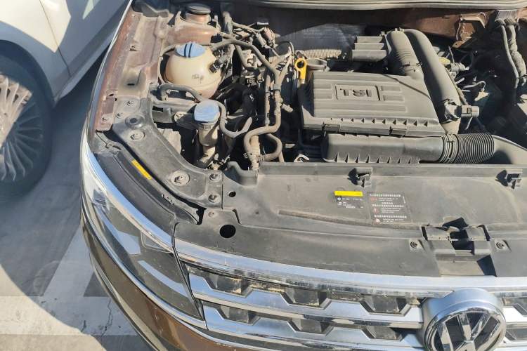 Used Volkswagen Cross Lavida 2017 230TSI DSG Luxury Edition Engine Bay Right