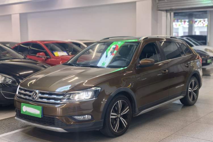 Used Volkswagen Cross Lavida 2017 230TSI DSG Luxury Edition Exterior 5