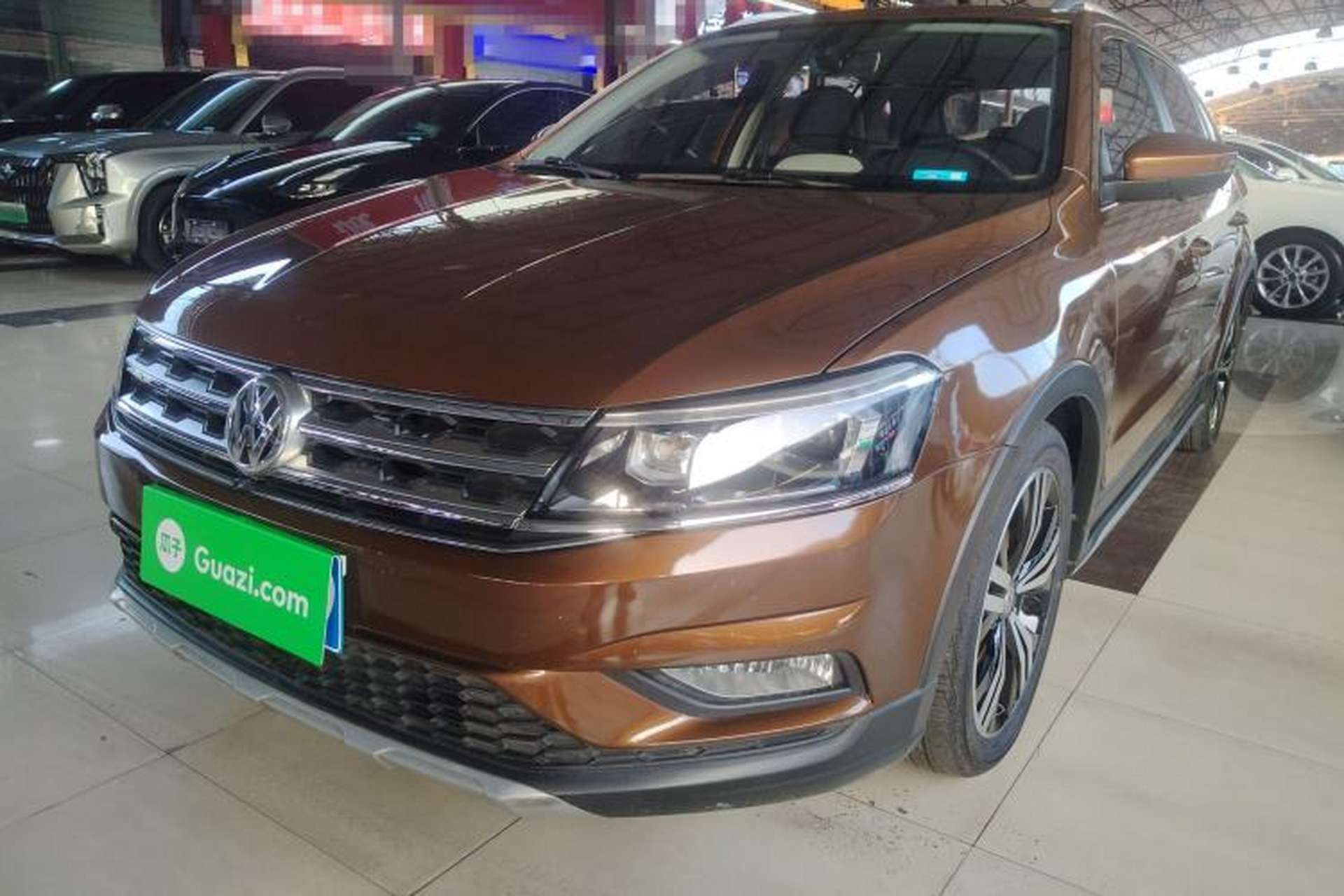 Used Volkswagen Cross Lavida 2017 230TSI DSG Luxury Edition Front Left 45 Deg