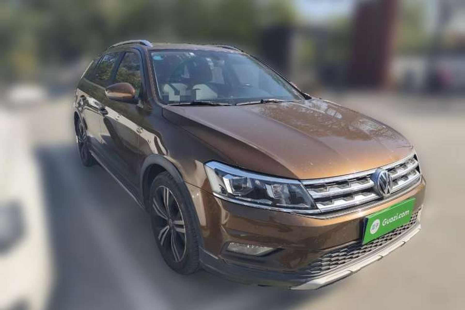 Used Volkswagen Cross Lavida 2017 230TSI DSG Luxury Edition Front Right 45 Deg