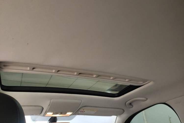 Used Volkswagen Cross Lavida 2017 230TSI DSG Luxury Edition Headliner