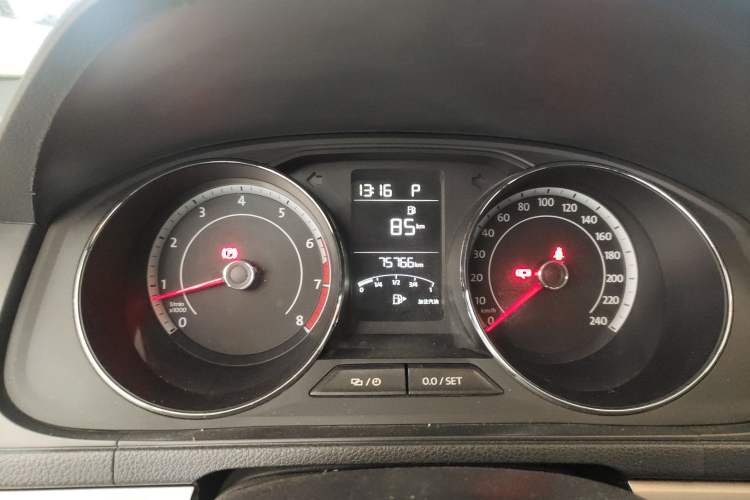 Used Volkswagen Cross Lavida 2017 230TSI DSG Luxury Edition Instrument Cluster