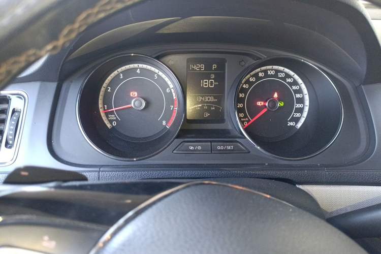 Used Volkswagen Cross Lavida 2017 230TSI DSG Luxury Edition Instrument Cluster