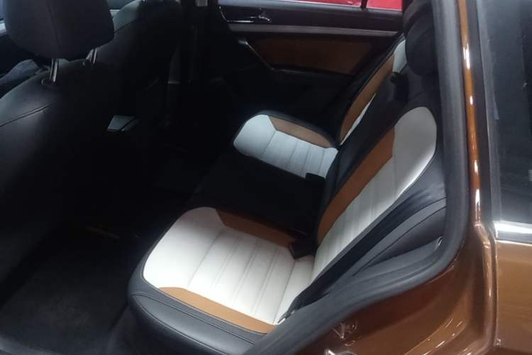 Used Volkswagen Cross Lavida 2017 230TSI DSG Luxury Edition Left Rear Seat
