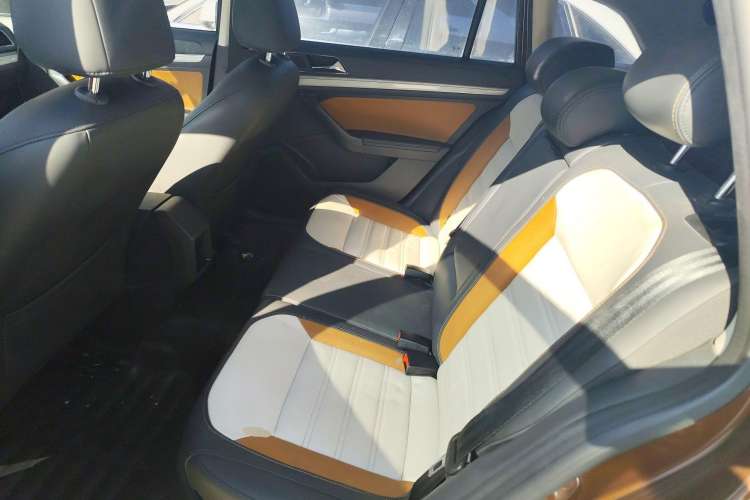 Used Volkswagen Cross Lavida 2017 230TSI DSG Luxury Edition Left Rear Seat