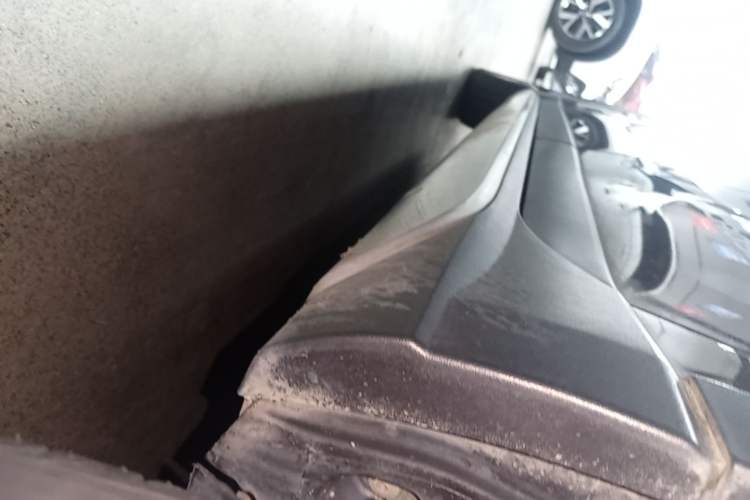 Used Volkswagen Cross Lavida 2017 230TSI DSG Luxury Edition Left Side Sill