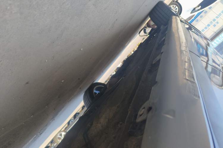 Used Volkswagen Cross Lavida 2017 230TSI DSG Luxury Edition Left Side Sill