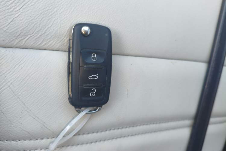 Used Volkswagen Cross Lavida 2017 230TSI DSG Luxury Edition Vehicle Key