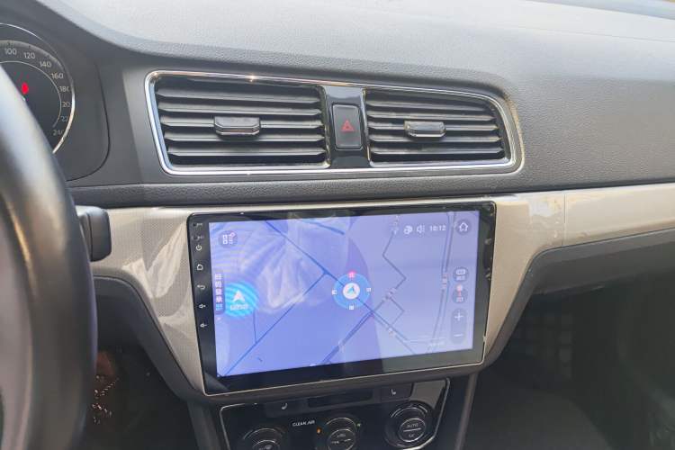 Used Volkswagen Cross Lavida 2017 230TSI DSG Luxury Edition Audio And AC Panel