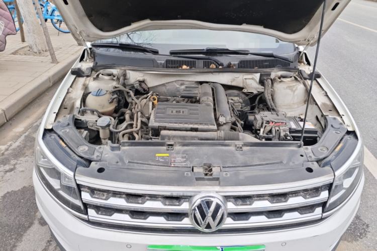 Used Volkswagen Cross Lavida 2017 230TSI DSG Luxury Edition Engine Bay