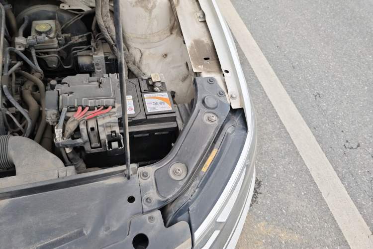 Used Volkswagen Cross Lavida 2017 230TSI DSG Luxury Edition Engine Bay Left
