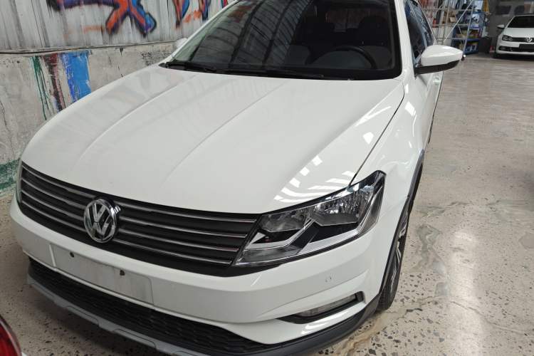 Used Volkswagen Cross Lavida 2017 230TSI DSG Comfort Edition Exterior 1