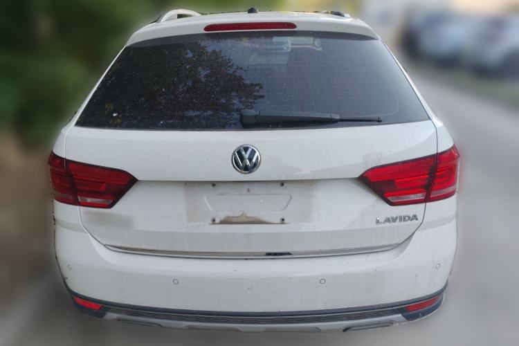 Used Volkswagen Cross Lavida 2017 1.6L Automatic Comfort Edition Rear