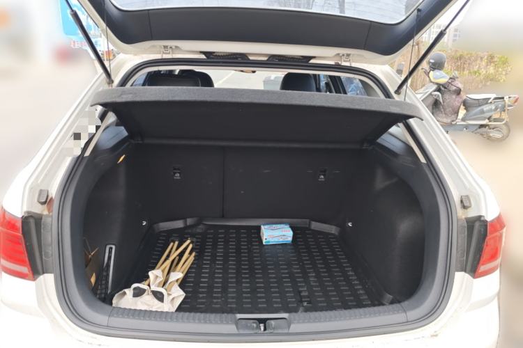 Used Volkswagen Cross Lavida 2017 230TSI DSG Luxury Edition Trunk