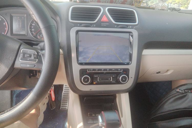 Used Volkswagen Eos 2008 2.0 TSI DSG Audio And AC Panel