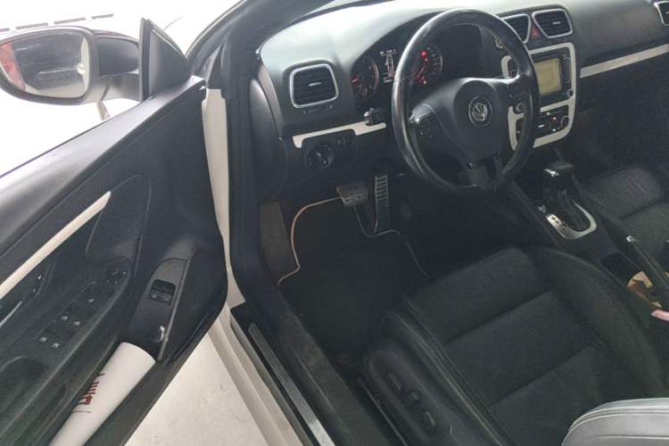 Used Volkswagen Eos 2008 2.0 TSI DSG Driver Seat