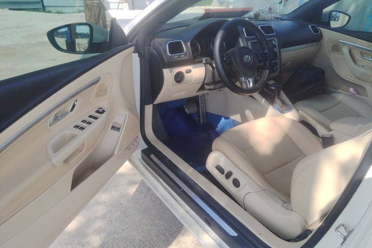 Used Volkswagen Eos 2008 2.0 TSI DSG Driver Seat