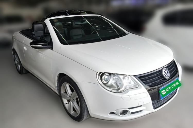 Used Volkswagen Eos 2008 2.0 TSI DSG Front Right 45 Deg