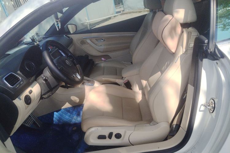 Used Volkswagen Eos 2008 2.0 TSI DSG Left Front Seat