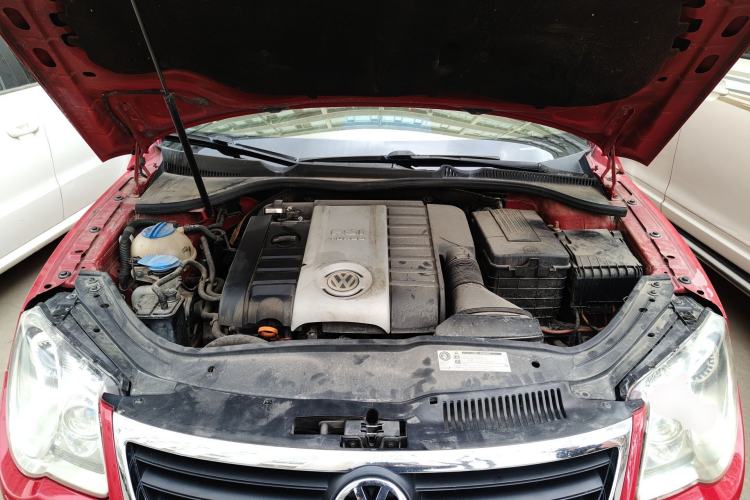 Used Volkswagen Eos 2010 2.0 TSI DSG Luxury Edition Engine Bay